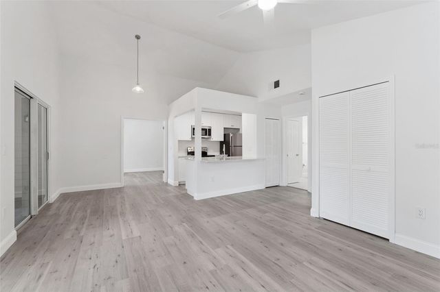 549 SUN RIDGE PLACE 207, Altamonte Springs, FL 32714