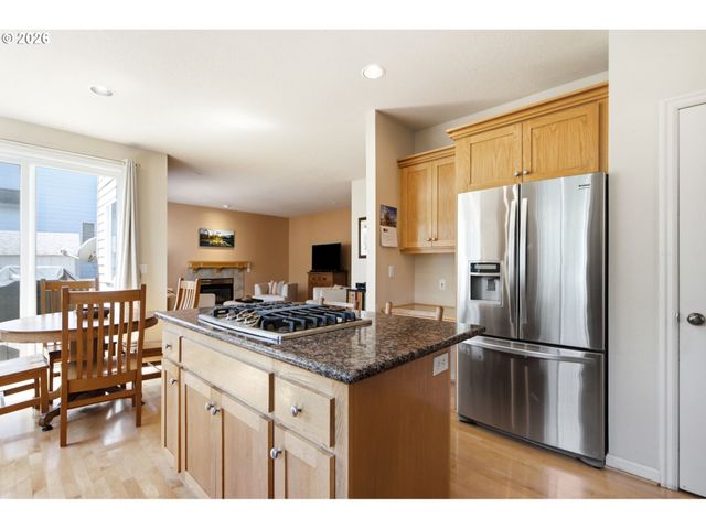 15946 Se Henderson Way, Portland, OR 97236