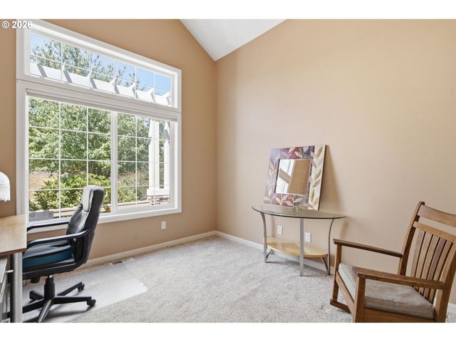 15946 Se Henderson Way, Portland, OR 97236