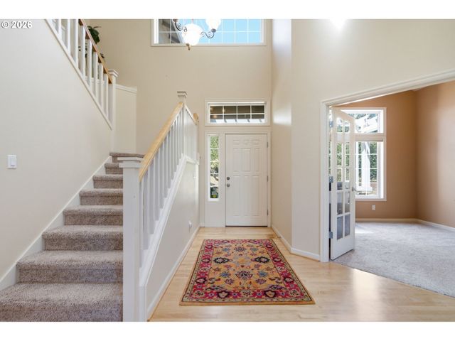 15946 Se Henderson Way, Portland, OR 97236