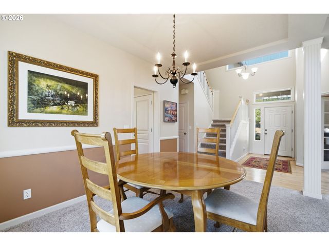 15946 Se Henderson Way, Portland, OR 97236