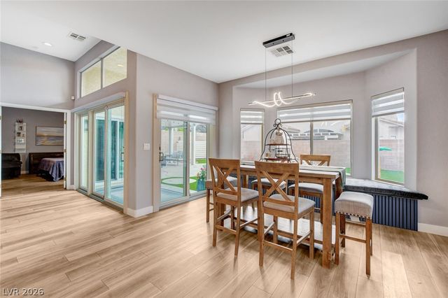 8284 Aurora Peak Avenue, Las Vegas, NV 89131
