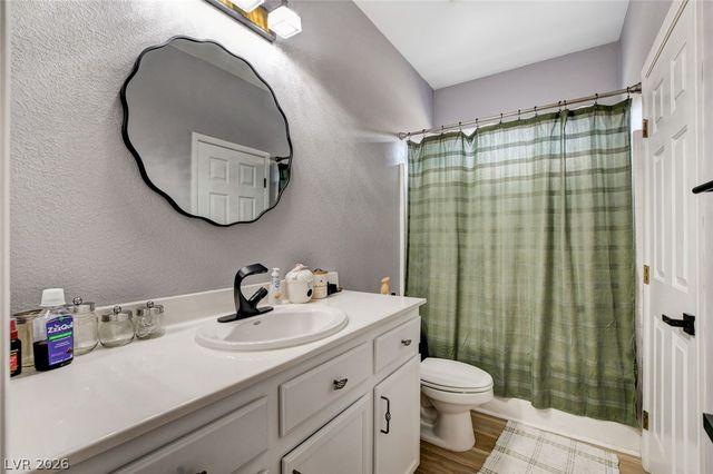 8284 Aurora Peak Avenue, Las Vegas, NV 89131