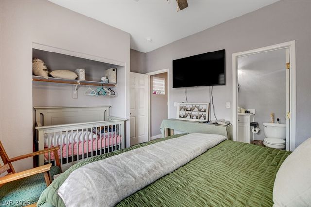 8284 Aurora Peak Avenue, Las Vegas, NV 89131