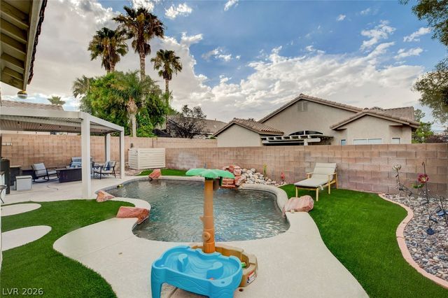 8284 Aurora Peak Avenue, Las Vegas, NV 89131