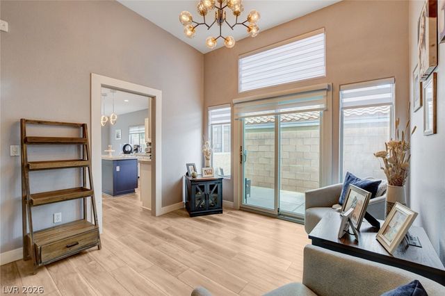 8284 Aurora Peak Avenue, Las Vegas, NV 89131