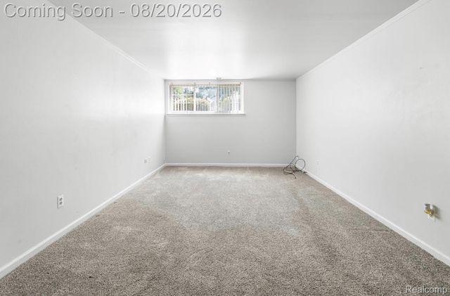 8141 Denwood Drive, Sterling Heights, MI 48312