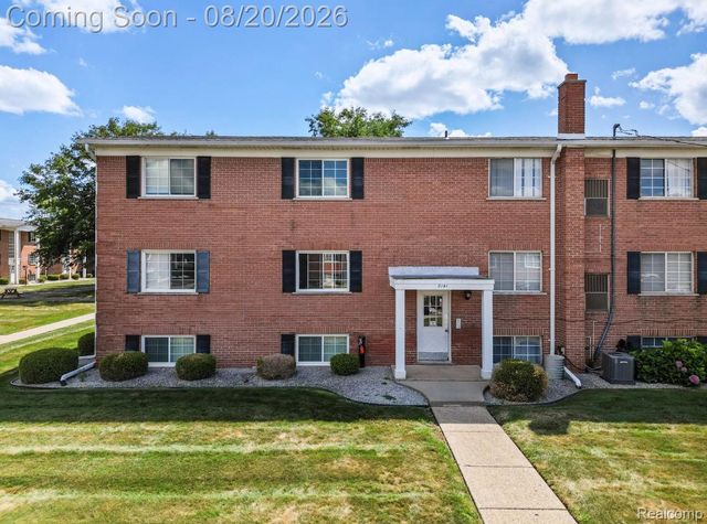 8141 Denwood Drive, Sterling Heights, MI 48312