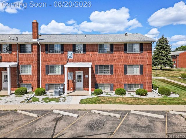 8141 Denwood Drive, Sterling Heights, MI 48312