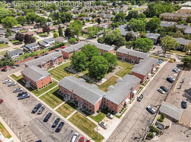 8141 Denwood Drive, Sterling Heights, MI 48312