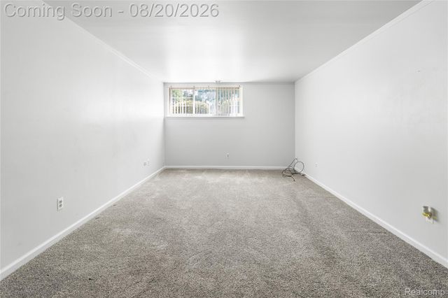 8141 Denwood Drive, Sterling Heights, MI 48312