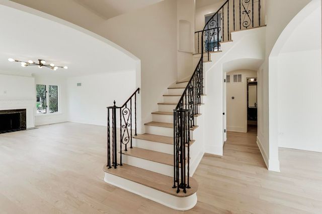 1503 Clinton Place, River Forest, IL 60305