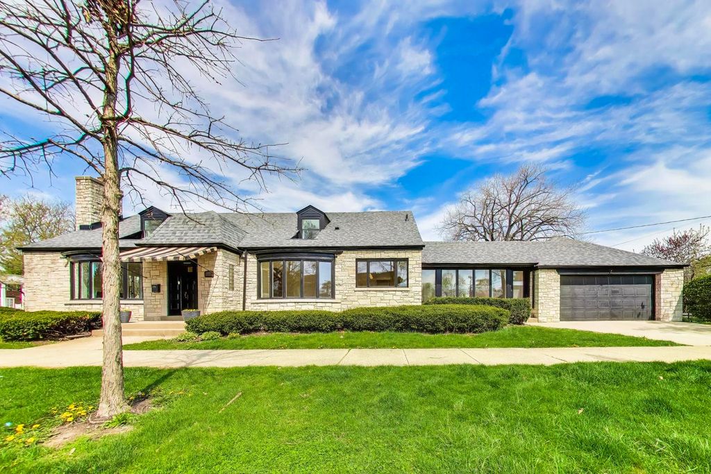 1503 Clinton Place, River Forest, IL 60305
