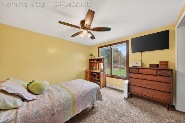 9080 Meadowland Drive, Grand Blanc Charter Township, MI 48439