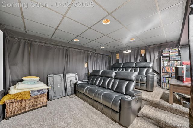 9080 Meadowland Drive, Grand Blanc Charter Township, MI 48439