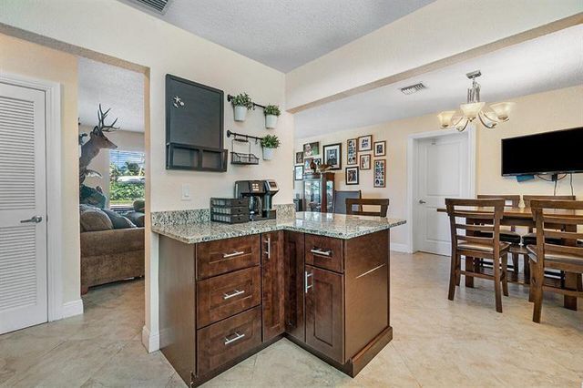 2135 NE 2nd Drive, Boca Raton, FL 33431