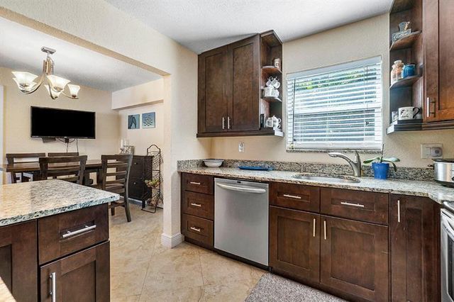 2135 NE 2nd Drive, Boca Raton, FL 33431