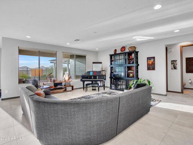 44540 N SONORAN ARROYO Lane, New River, AZ 85087