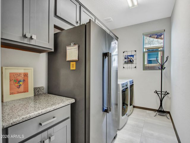 44540 N SONORAN ARROYO Lane, New River, AZ 85087
