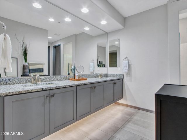 44540 N SONORAN ARROYO Lane, New River, AZ 85087