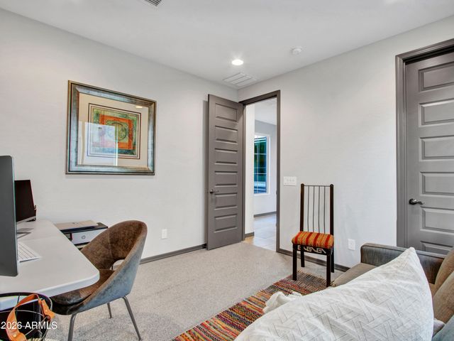 44540 N SONORAN ARROYO Lane, New River, AZ 85087