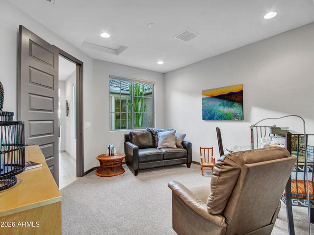 44540 N SONORAN ARROYO Lane, New River, AZ 85087