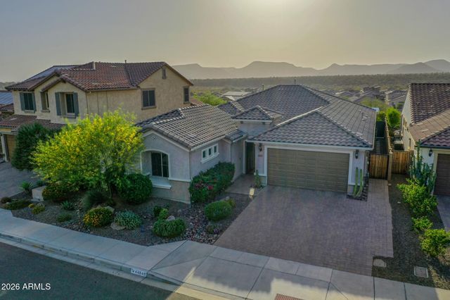 44540 N SONORAN ARROYO Lane, New River, AZ 85087