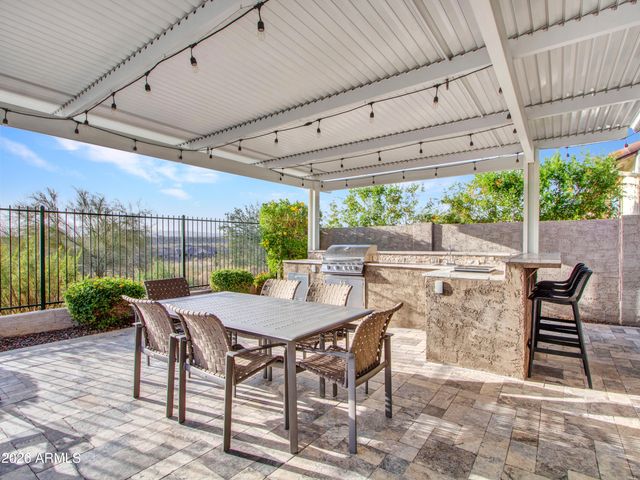 44540 N SONORAN ARROYO Lane, New River, AZ 85087