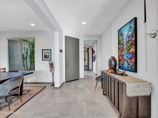 44540 N SONORAN ARROYO Lane, New River, AZ 85087