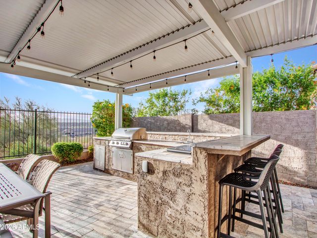 44540 N SONORAN ARROYO Lane, New River, AZ 85087
