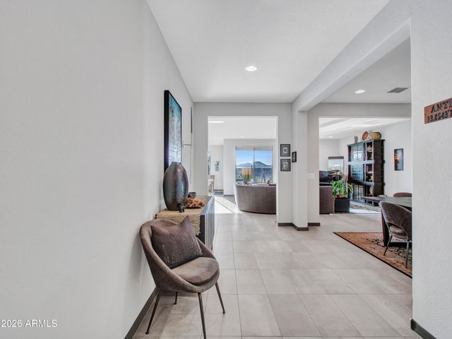 44540 N SONORAN ARROYO Lane, New River, AZ 85087