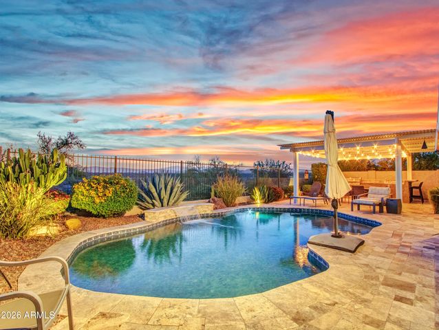 44540 N SONORAN ARROYO Lane, New River, AZ 85087