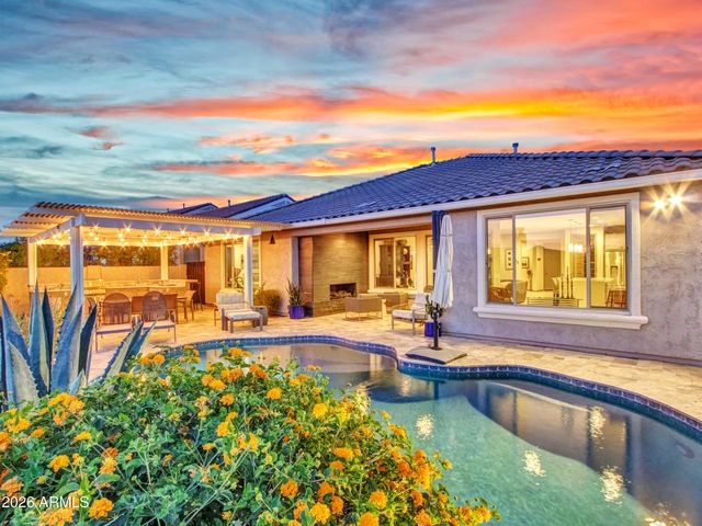 44540 N SONORAN ARROYO Lane, New River, AZ 85087