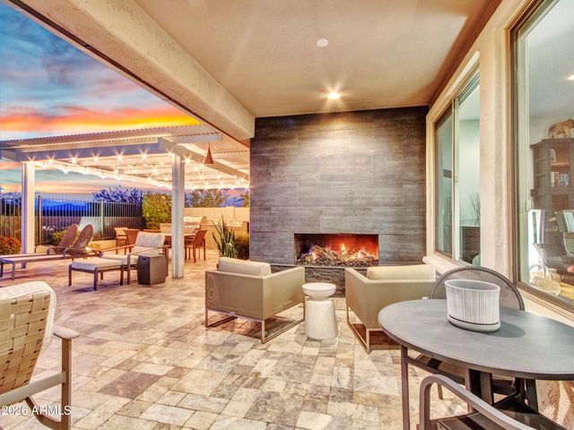 44540 N SONORAN ARROYO Lane, New River, AZ 85087