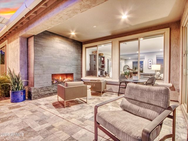 44540 N SONORAN ARROYO Lane, New River, AZ 85087
