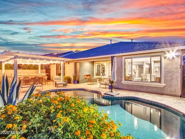 44540 N SONORAN ARROYO Lane, New River, AZ 85087