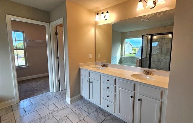 1006 Lakeview Oaks Court, Grayson, GA 30017