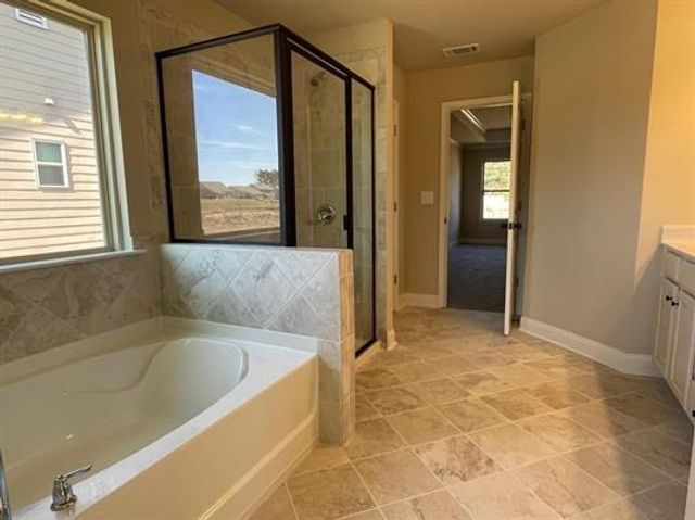 1006 Lakeview Oaks Court, Grayson, GA 30017