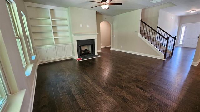 1006 Lakeview Oaks Court, Grayson, GA 30017