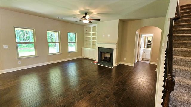 1006 Lakeview Oaks Court, Grayson, GA 30017
