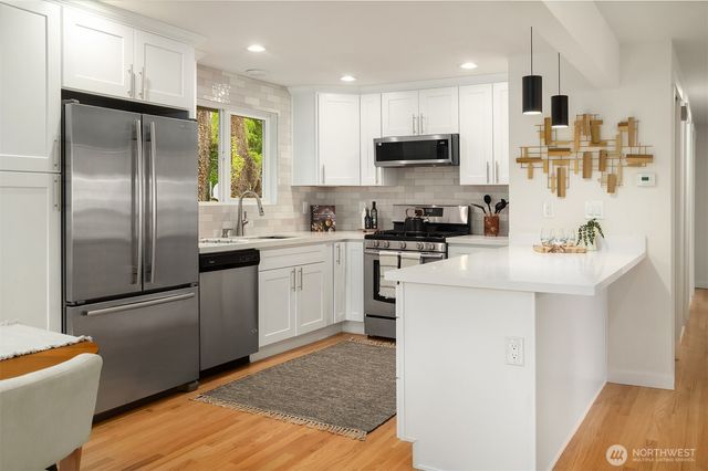 8004 203rd Place SW, Edmonds, WA 98026