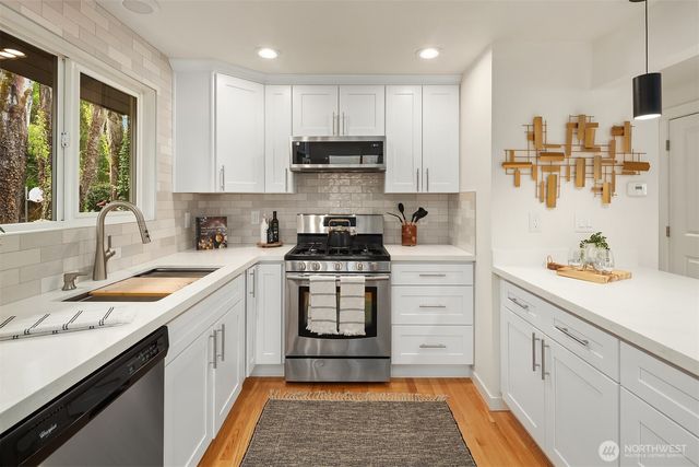 8004 203rd Place SW, Edmonds, WA 98026