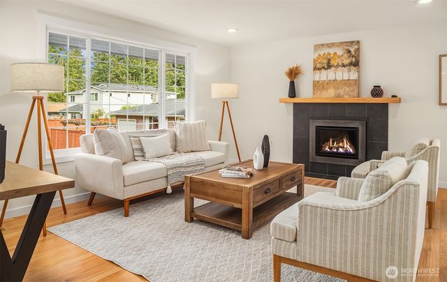 8004 203rd Place SW, Edmonds, WA 98026