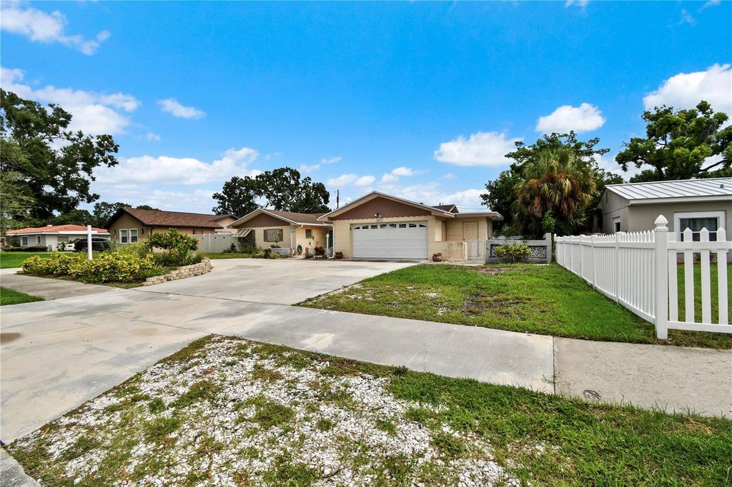2670 PINELLAS POINT DRIVE S, St Petersburg, FL 33712