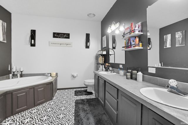 301 Forrest Park Drive, Garrett, IN 46738