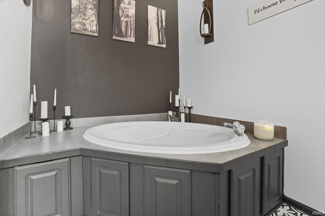 301 Forrest Park Drive, Garrett, IN 46738