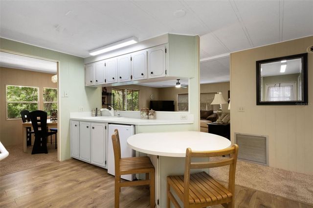 98 CEDAR ELM DRIVE 32, Safety Harbor, FL 34695