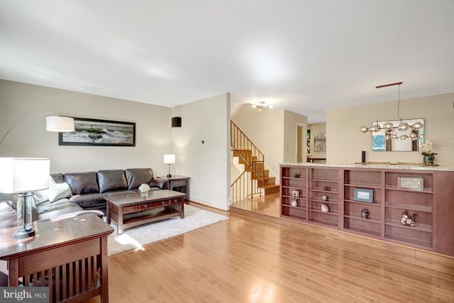 6416 FLEETSIDE CT, Alexandria, VA 22310