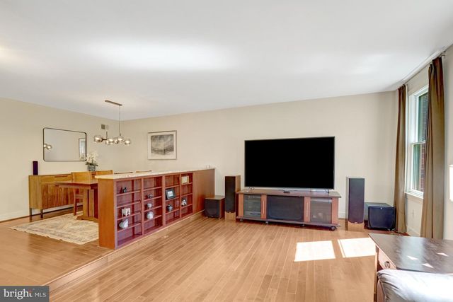 6416 FLEETSIDE CT, Alexandria, VA 22310