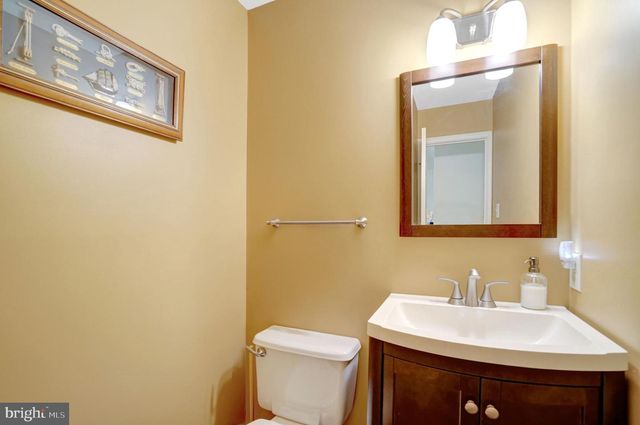 6416 FLEETSIDE CT, Alexandria, VA 22310